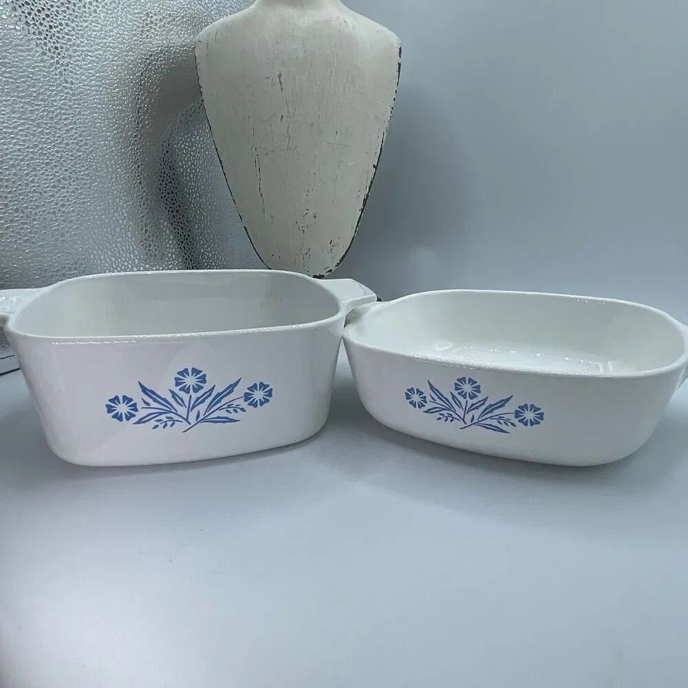 Lot of 2 Vintage Corning Ware Blue Cornflower Casseroles. 1-1.5Qt and 1- 1Qt